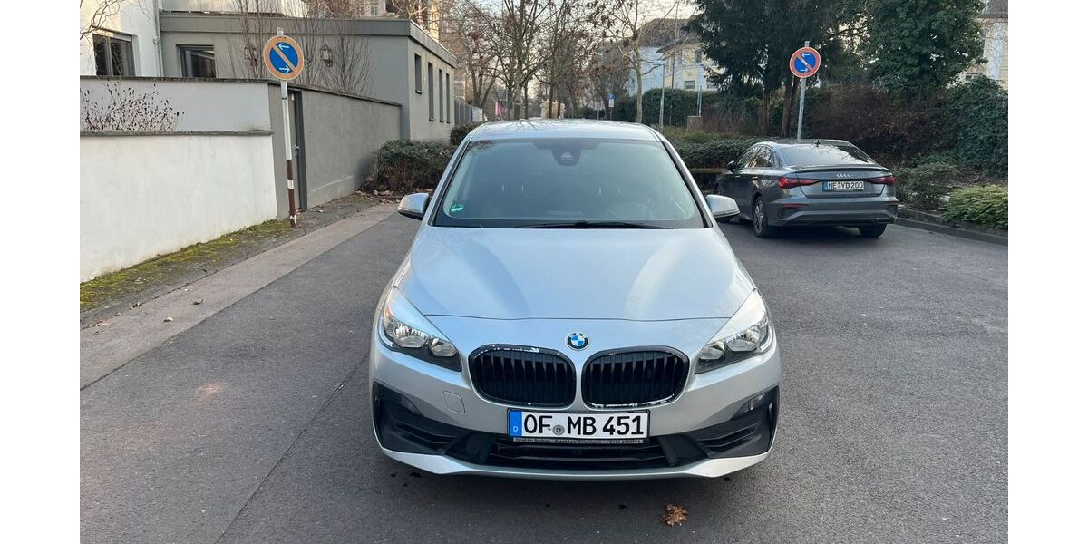 BMW 218 270.000 km 7.700 &euro; Offenbach 63071