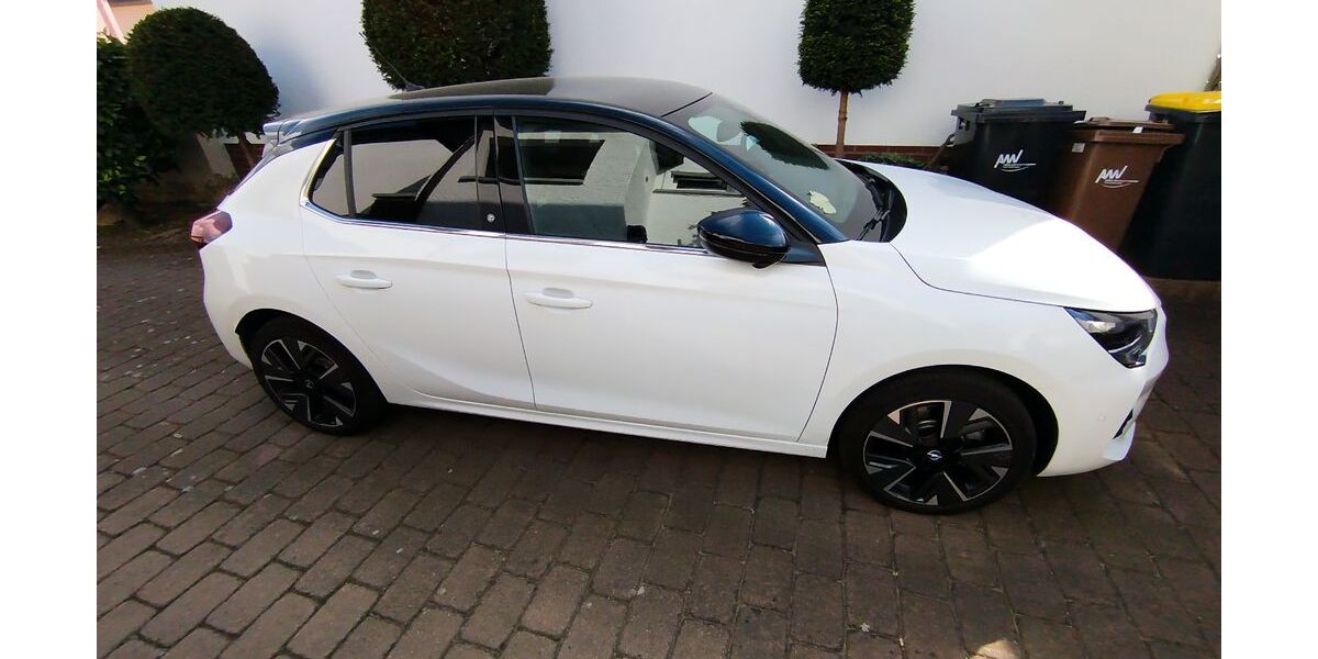 Opel Corsa 15.500 km 19.950 &euro; Groß-Gerau 64521