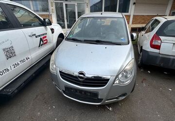 Opel Agila 123.000 km 1.999 &euro; Offenbach am Main 63069
