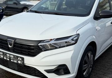 Dacia Sandero 29.700 km 7.899 &euro; Hanau 63452