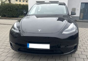 Tesla Model Y 66.800 km 36.400 &euro; Schwalbach am Taunus 65824