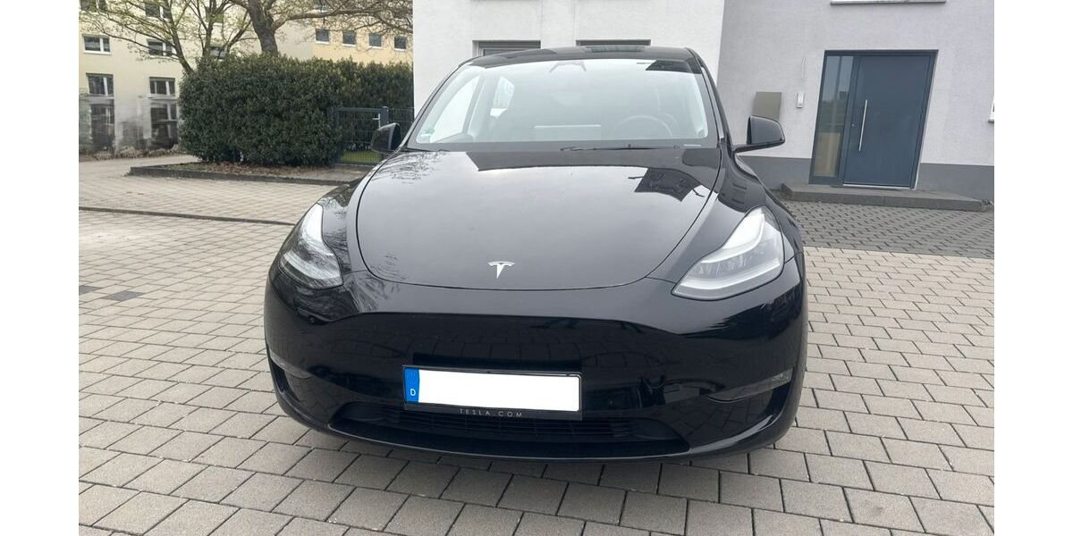 Tesla Model Y 66.800 km 36.400 &euro; Schwalbach am Taunus 65824