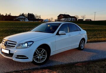 Mercedes-Benz C 220 293.000 km 9.900 &euro; Offenbach am Main 63067
