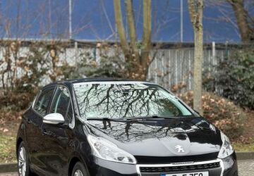 Peugeot 208 161.000 km 5.500 &euro; Frankfurt am Main 65936