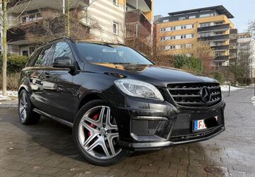Mercedes-Benz ML 63 AMG 219.000 km 19.490 &euro; Frankfurt am Main 60486