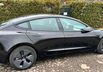 Tesla Model 3 38.177 km 25.990 &euro; Darmstadt 64283