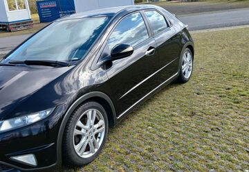 Honda Civic 58.000 km 4.950 &euro; Frankfurt 60326