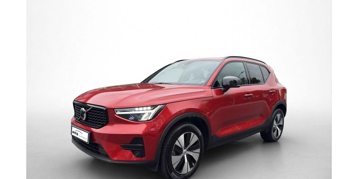 Volvo XC40 32.881 km 27.490 &euro; Friedberg 61169