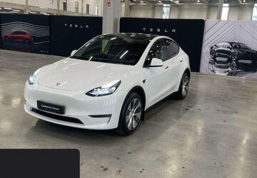 Tesla Model Y 79.984 km 31.300 &euro; Hanau 63457