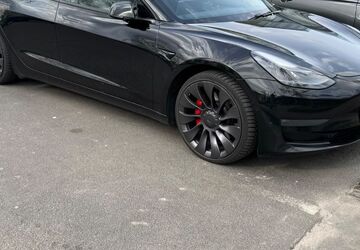 Tesla Model 3 217.000 km 19.800 &euro; Raunheim 65479