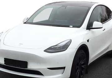 Tesla Model Y 81.770 km 30.280 &euro; Eschborn 65760