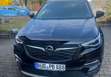 Opel Grandland (X) 102.000 km 11.700 &euro; Altenstadt 63674