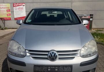 VW Golf 225.000 km 2.550 &euro; Hanau 63450