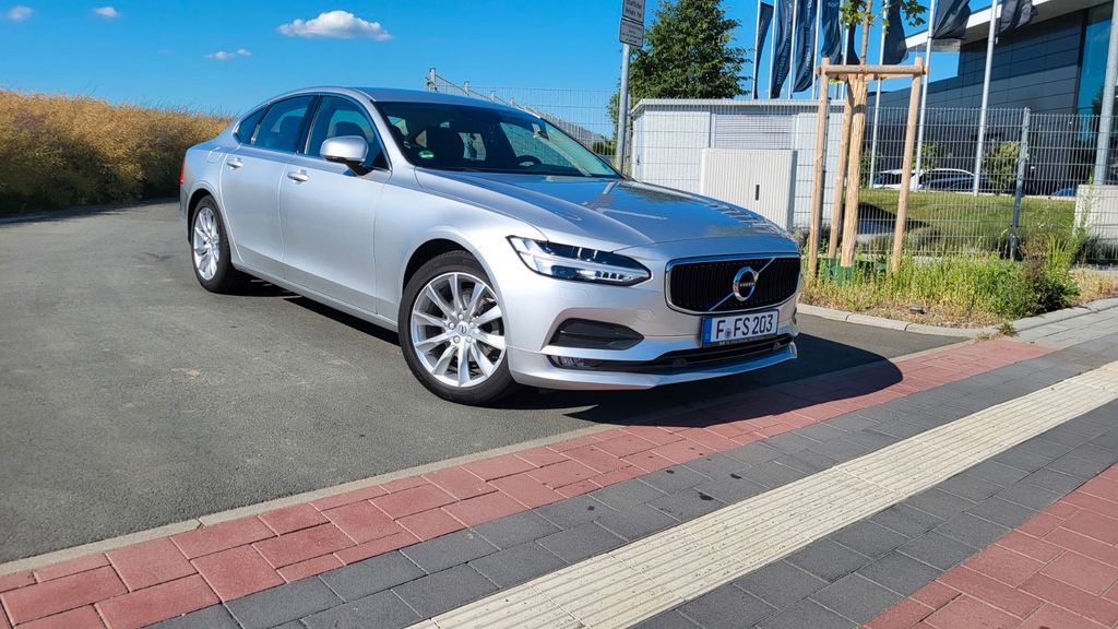 Volvo S90 102.000 km 23.900 &euro; Frankfurt am Main 60439