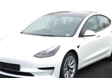 Tesla Model 3 36.185 km 24.858 &euro; Eschborn 65760