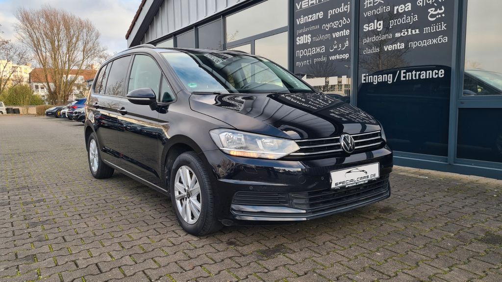 VW Touran 86.500 km 20.990 &euro; Offenbach am Main 63069