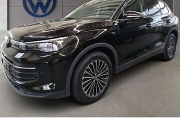 VW Tiguan 4.500 km 60.880 &euro; Frankfurt 60326
