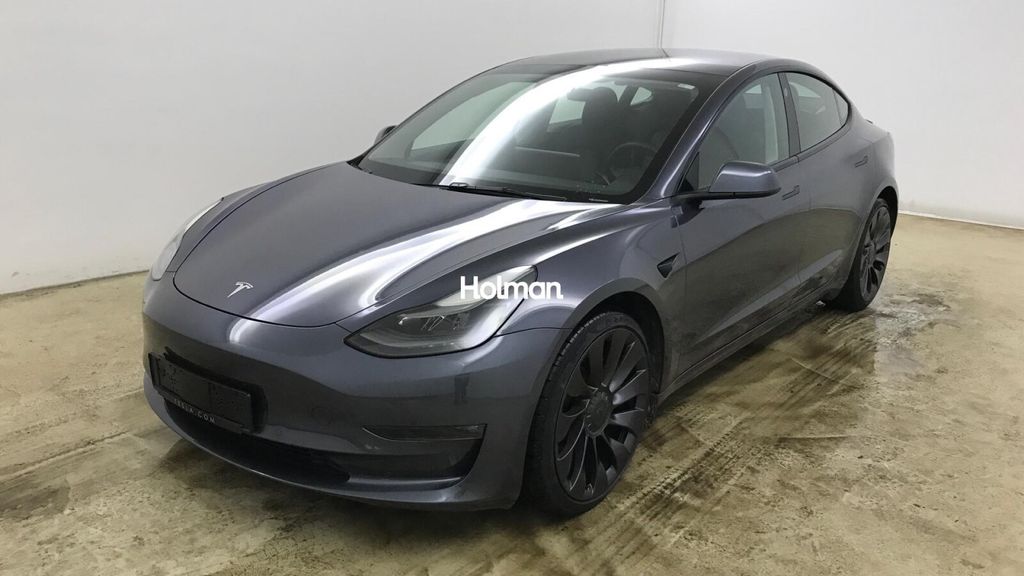 Tesla Model 3 62.945 km 27.120 &euro; Eschborn 65760