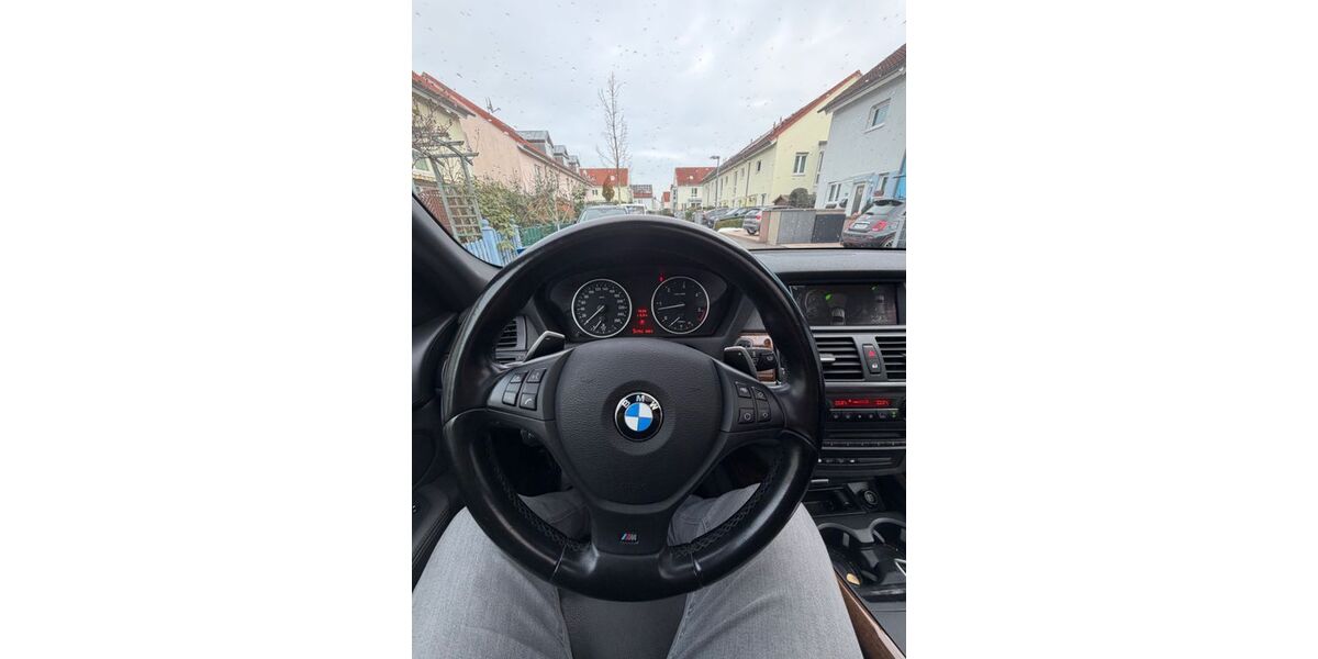 BMW X5 231.500 km 13.300 &euro; Offenbach 63075