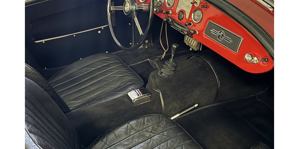 MG A 1.5 Roadster org. Speichenräder 70.708 km 26.500 &euro; Dreieich 63303