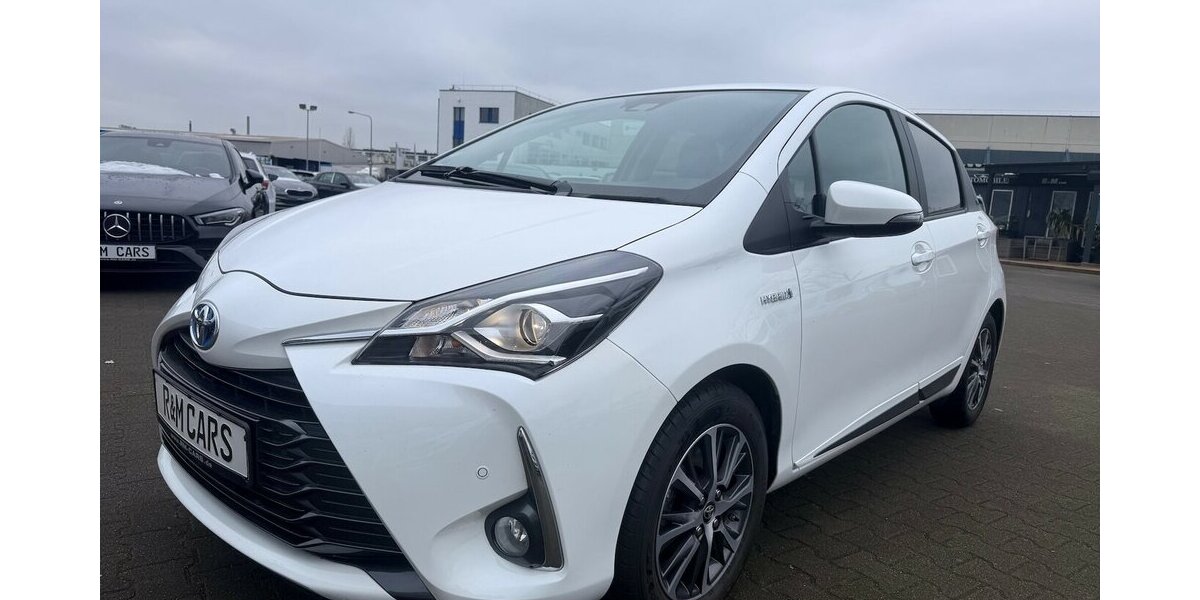 Toyota Yaris 1.5 Hybrid Y20 Club/11.000km!!! 11.010 km 13.990 &euro; Frankfurt 60386