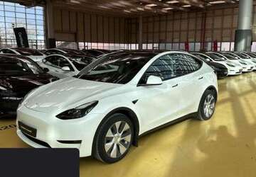 Tesla Model Y 75.699 km 31.600 &euro; Hanau 63457