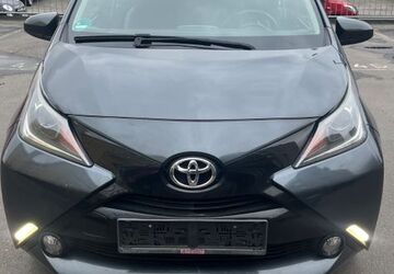 Toyota Aygo (X) 97.000 km 6.000 &euro; Neu Isenburg 63263