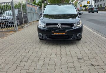 VW Touran 166.000 km 11.200 &euro; Offenbach 63071