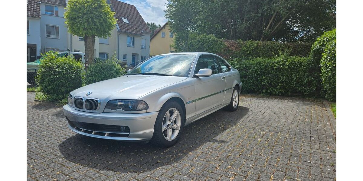 BMW 325 115.500 km 11.000 &euro; Rosbach vor der Höhe 61191