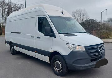 Mercedes-Benz Sprinter 180.000 km 28.900 &euro; Kelkheim 65779
