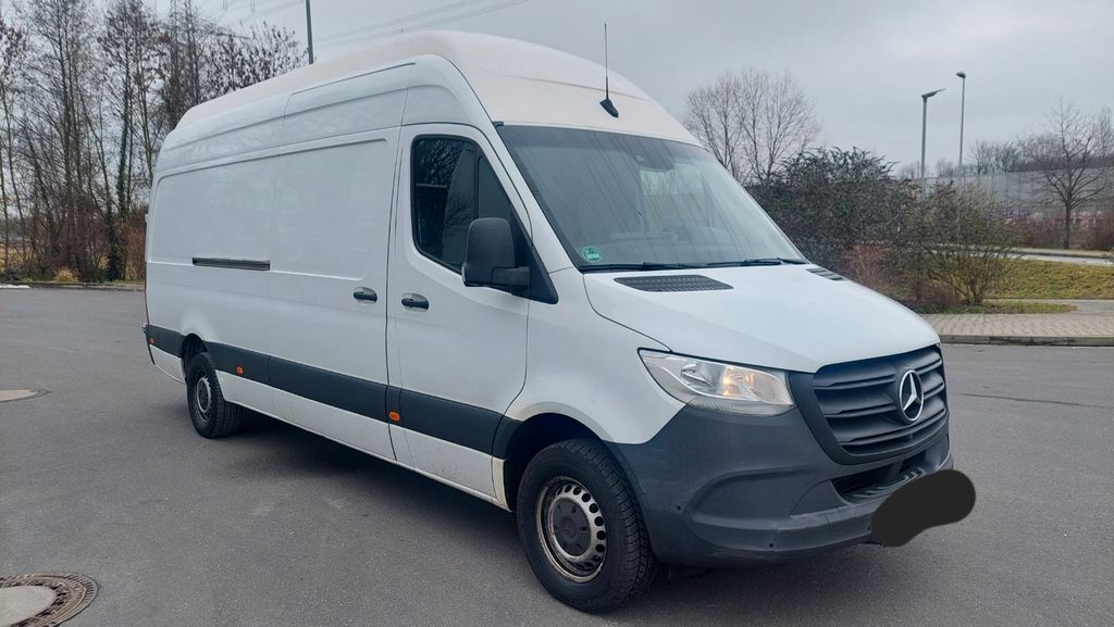 Mercedes-Benz Sprinter 180.000 km 28.900 &euro; Kelkheim 65779