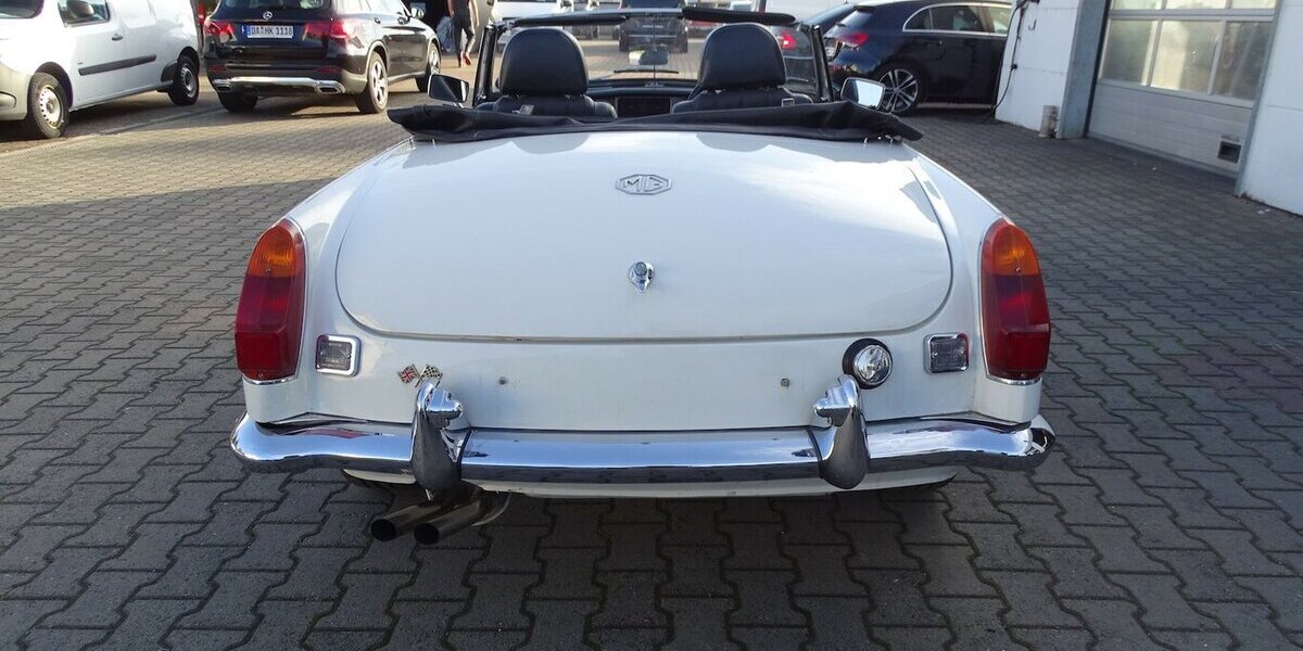 MG B Unikat V8 Alu Motor 2.195 km 22.990 &euro; Rodgau 63110