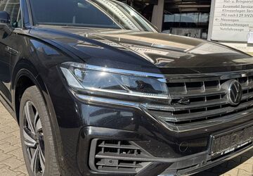 VW Touareg 61.553 km 45.850 &euro; Frankfurt am Main 65936