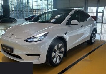 Tesla Model Y 26.671 km 35.000 &euro; Hanau 63457