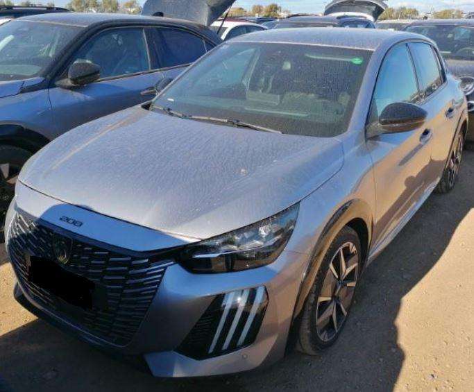 Peugeot 208 29.981 km 21.480 &euro; Rüsselsheim 65428