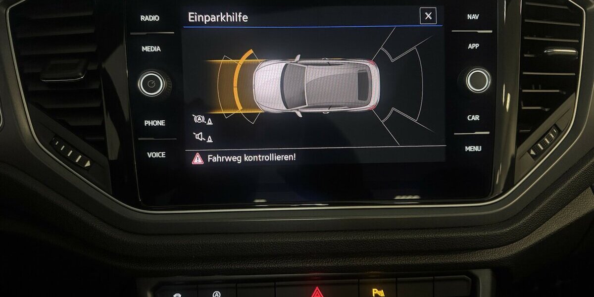 VW T-Roc 1.5 TSI Cabrio R-Line/Black Style *18´´* 53.600 km 23.890 &euro; Dreieich 63303