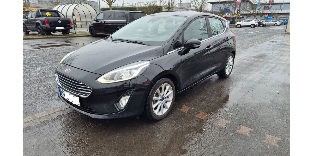 Ford Fiesta 105.000 km 8.199 &euro; Steinbach 61449