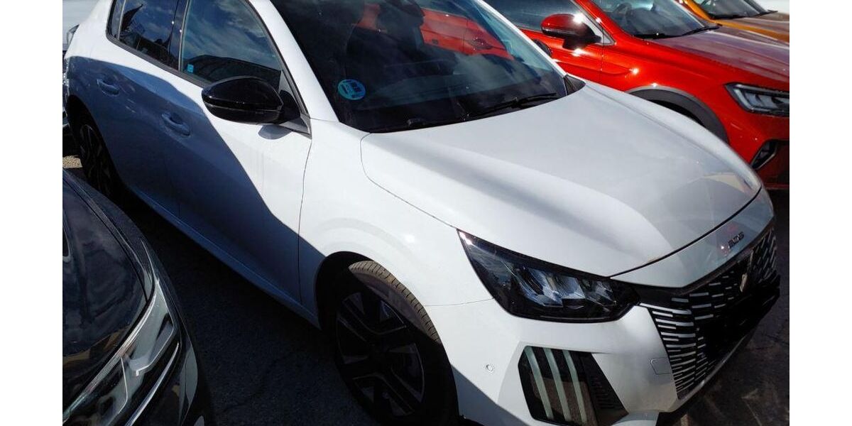 Peugeot 208 14.781 km 18.480 &euro; Rüsselsheim 65428