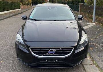 Volvo V40 120.000 km 9.500 &euro; Hanau 63454
