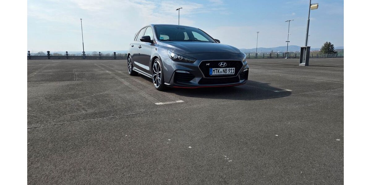 Hyundai i30 106.000 km 19.999 &euro; Hofheim 65719