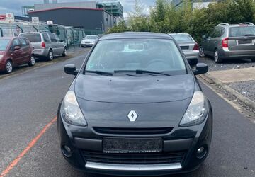 Renault Clio 202.000 km 2.999 &euro; Hanau 63457