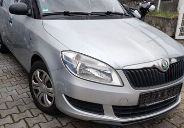 Skoda Praktik 168.000 km 2.450 &euro; KRONBERG 61476