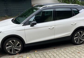 Seat Arona 10.000 km 20.900 &euro; Frankfurt 60323