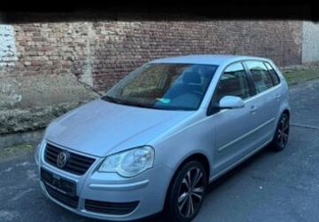 VW Polo 151.000 km 3.300 &euro; Frankfurt am Main 65934