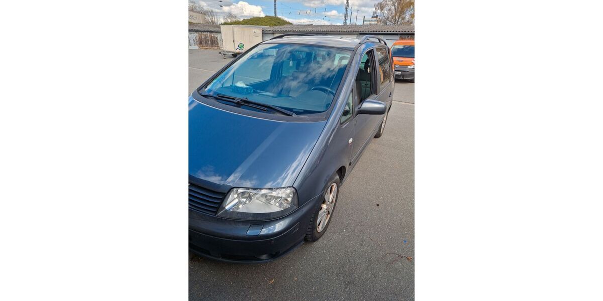 Seat Alhambra 267.000 km 2.500 &euro; Frankfurt 65929