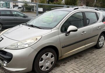 Peugeot 207 180.000 km 999 &euro; Rödermark 63322