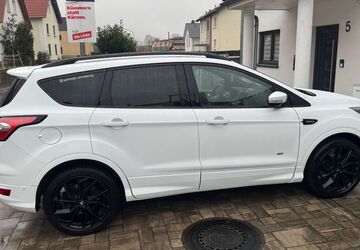 Ford Kuga 99.300 km 15.900 &euro; Ronneburg 63549