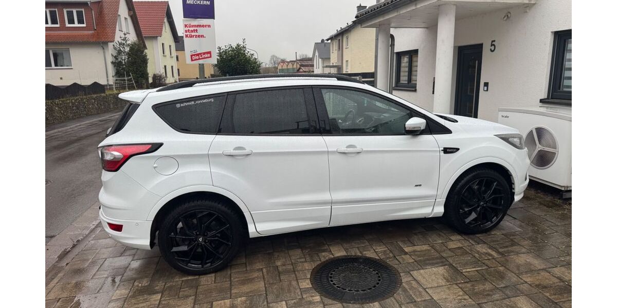 Ford Kuga 99.300 km 15.900 &euro; Ronneburg 63549