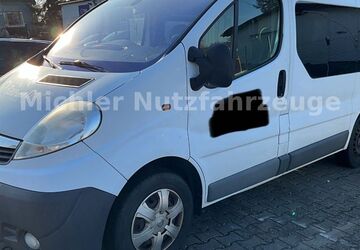 Opel Vivaro 242.000 km 7.700 &euro; Stockstadt am Main 63811