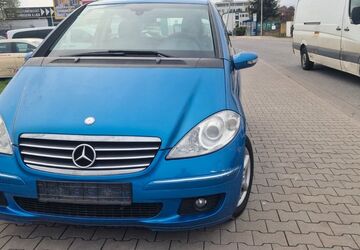 Mercedes-Benz A 160 210.000 km 1.990 &euro; Dietzenbach 63128
